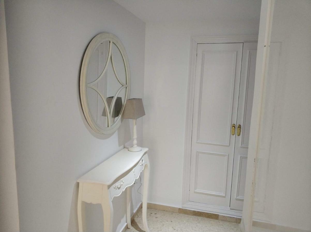 Guesting Comodoro Appartement Cádiz Buitenkant foto